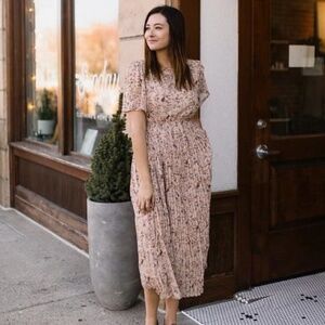 NWT Hayden LOS Angeles Praire floral pleated dress